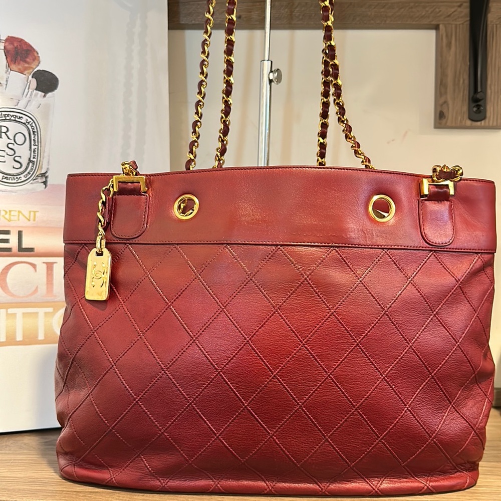 ❤️Chanel Quilted Leather Bow Bag ❤️ - Picture 3 of 17